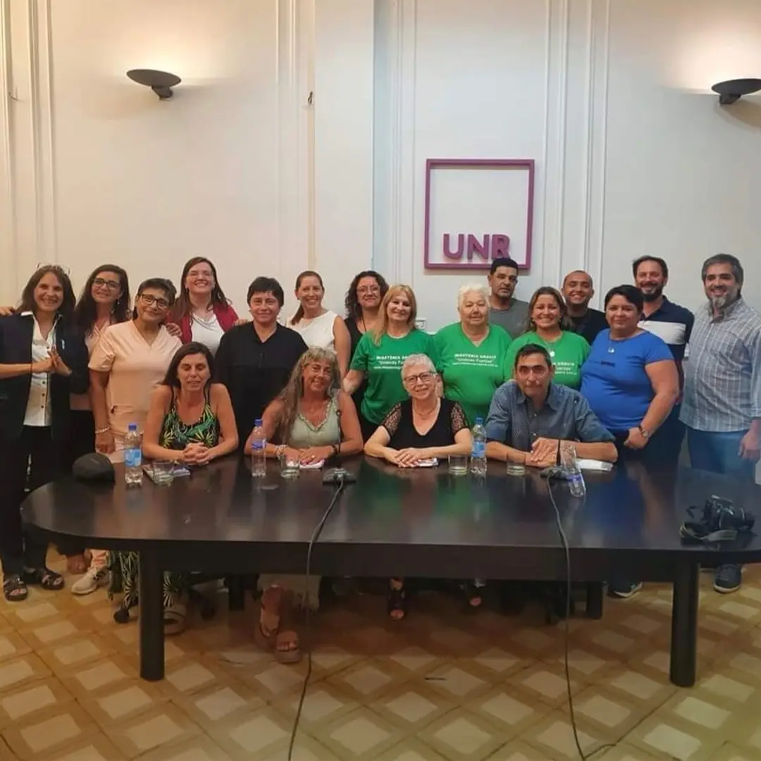 CHARLA DEBATE SOBRE SALUD EN LA UNR